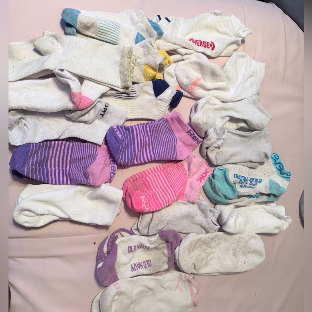 Girls - Women’s 20 pairs of assorted socks